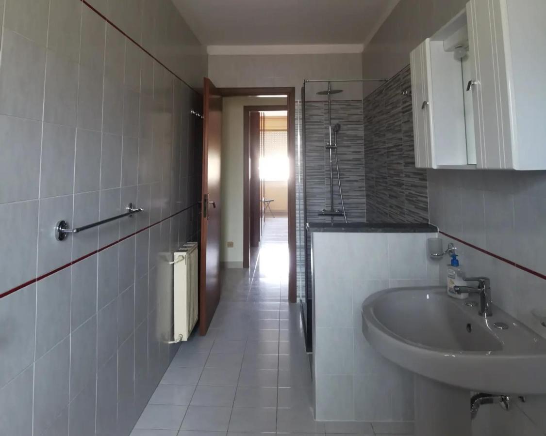 Lorenzo Guest Suite With Free Private Parking-- Cantieri Culturali Palermo Ngoại thất bức ảnh