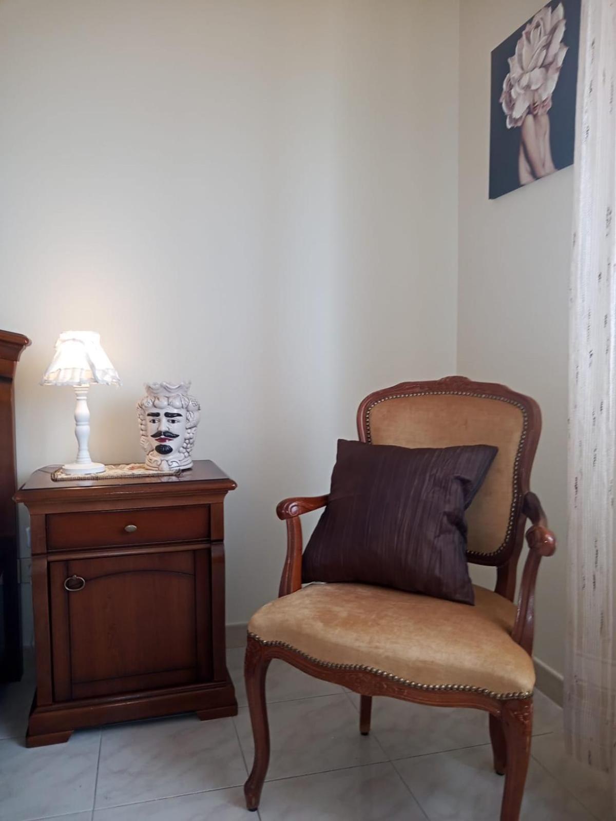 Lorenzo Guest Suite With Free Private Parking-- Cantieri Culturali Palermo Ngoại thất bức ảnh