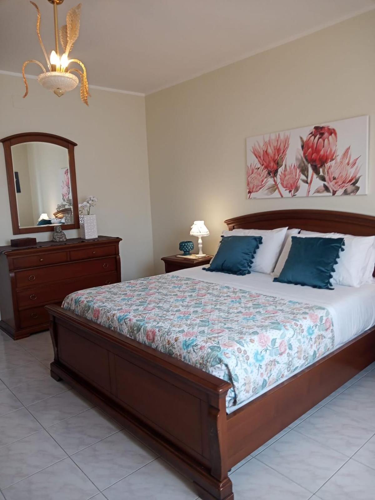 Lorenzo Guest Suite With Free Private Parking-- Cantieri Culturali Palermo Ngoại thất bức ảnh